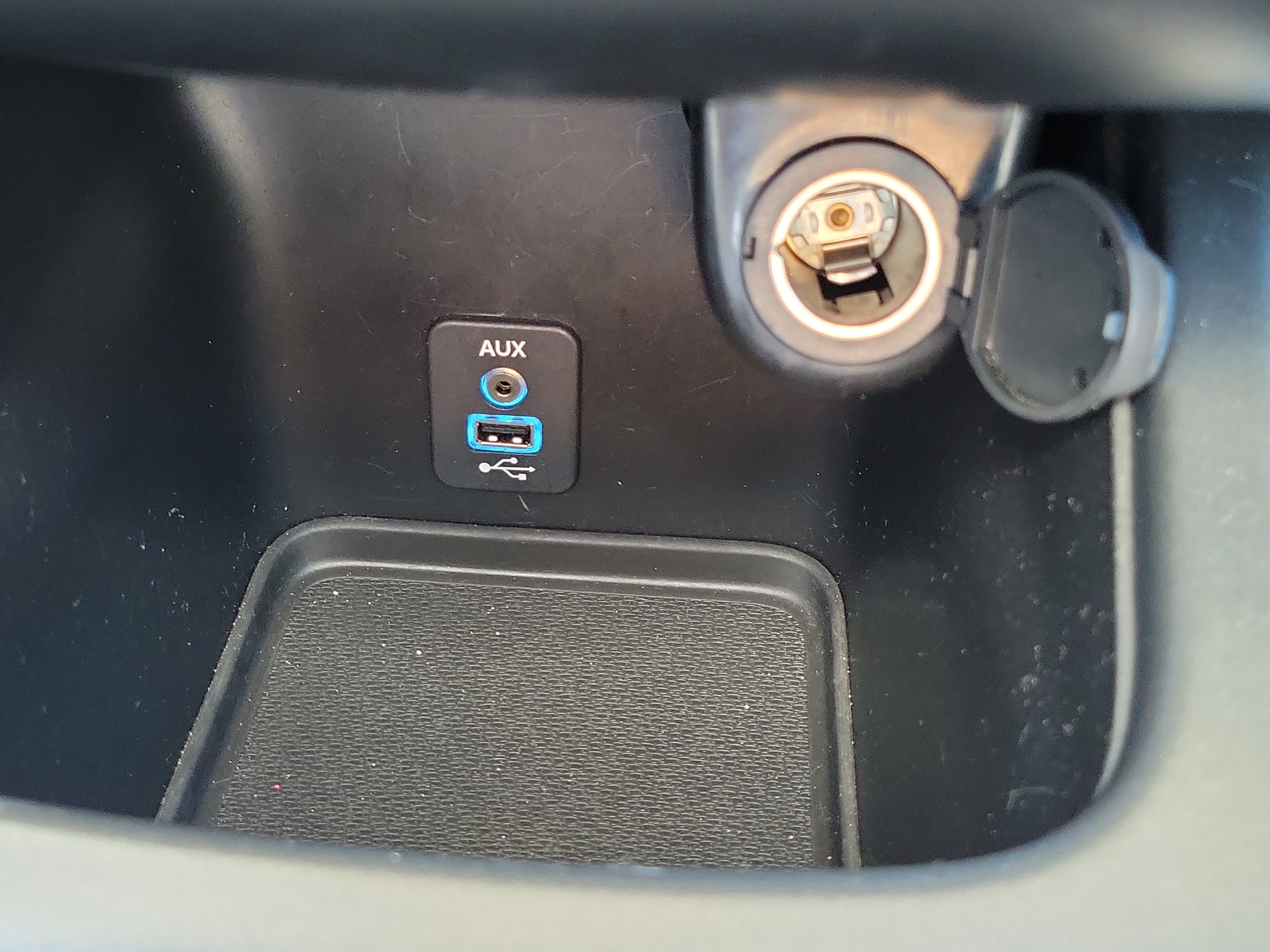 Used 2020 Dodge Journey SE w/ SE Popular Equipment Group FWD image 33