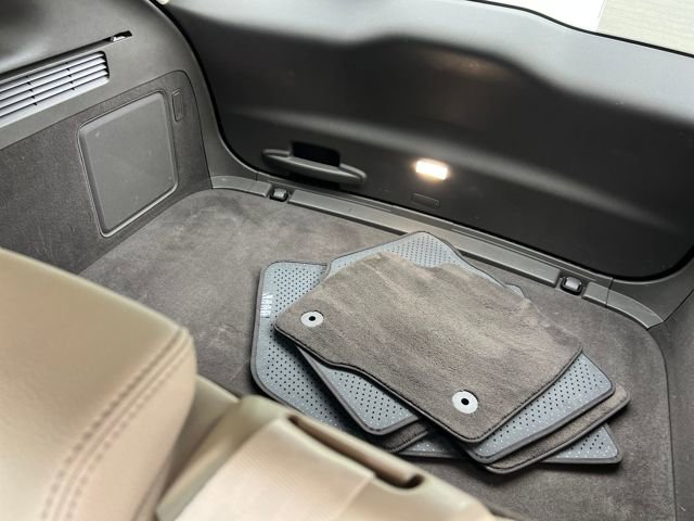 Used 2023 Lincoln Nautilus AWD w/ Premium Package image 18