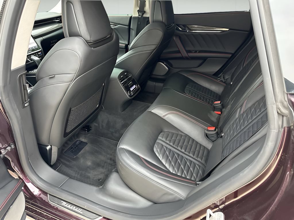 Used 2021 Maserati Quattroporte S GranSport RWD image 30