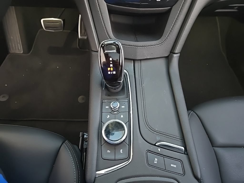 Certified 2023 Cadillac XT5 Sportv w/ Technology Package AWD/4WD image 30
