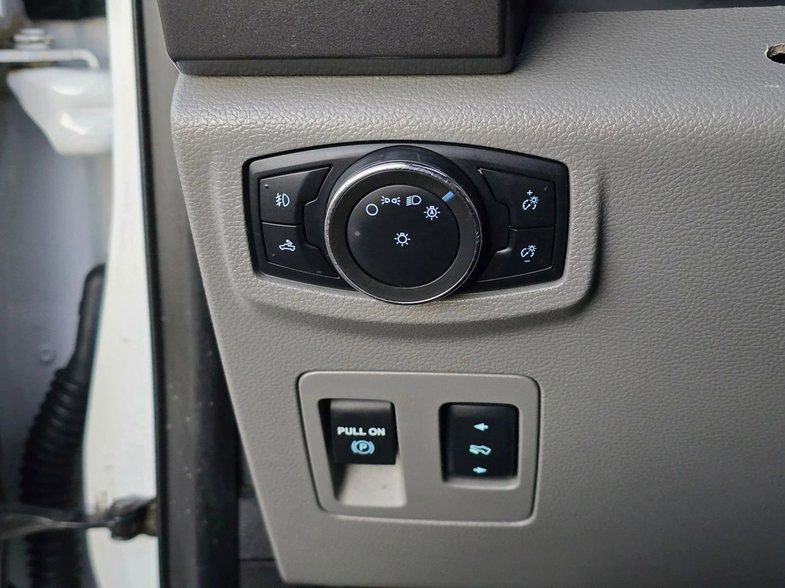 Used 2018 Ford F150 XLT w/ Equipment Group 301A Mid image 23