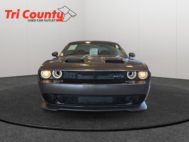 Used 2023 Dodge Challenger SRT Hellcat RWD image 2