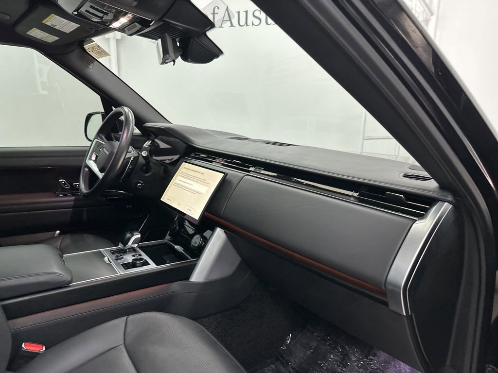 Used 2023 Land Rover Range Rover SV image 28