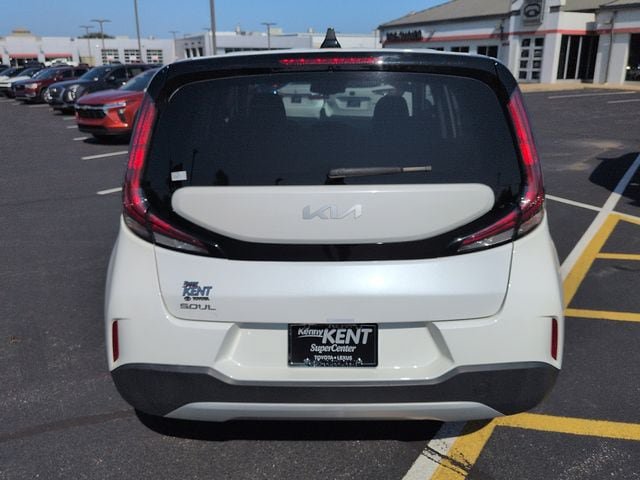 Used 2024 Kia Soul S FWD image 6