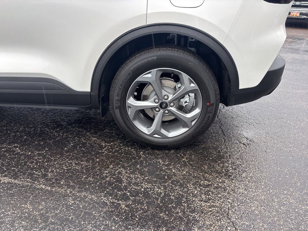 New 2026 Ford Escape ST-Line w/ Tech Pack #1 image 19