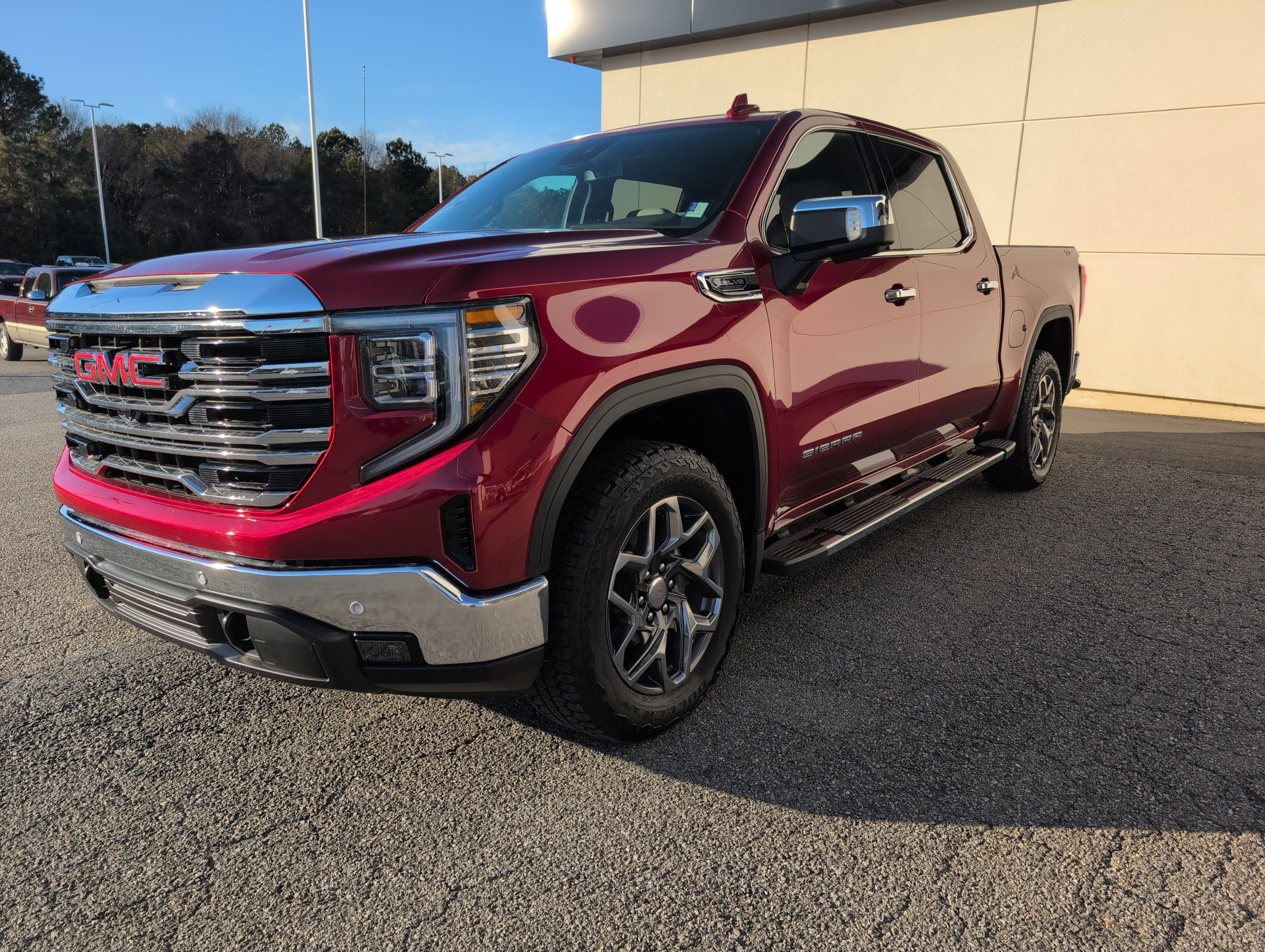 Used 2025 GMC Sierra 1500 SLT w/ SLT Premium Plus Package