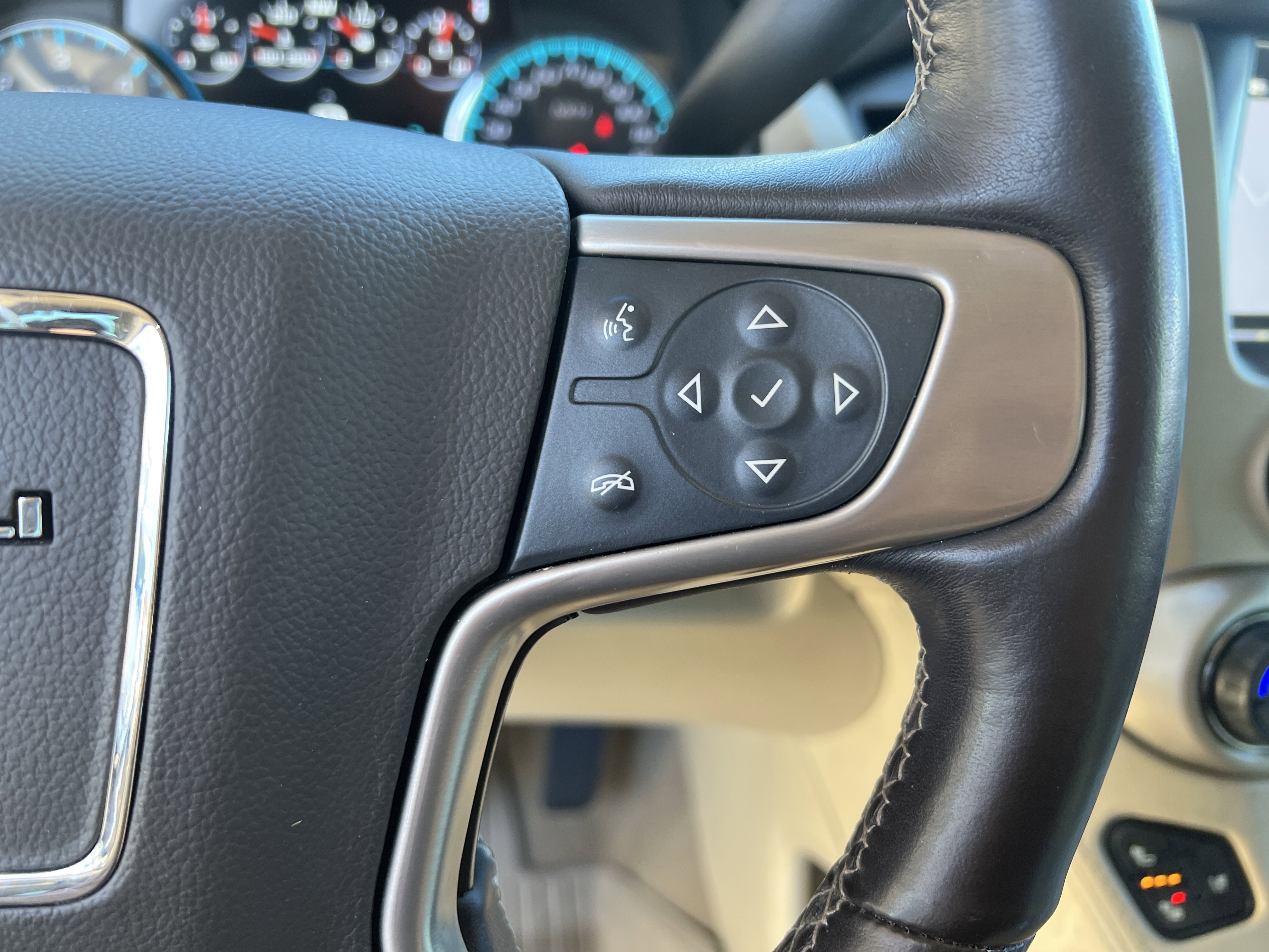 Used 2020 GMC Yukon Denali w/ Denali Ultimate Package image 20