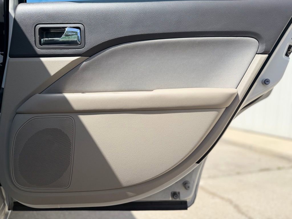 Used 2012 Ford Fusion SE FWD image 21