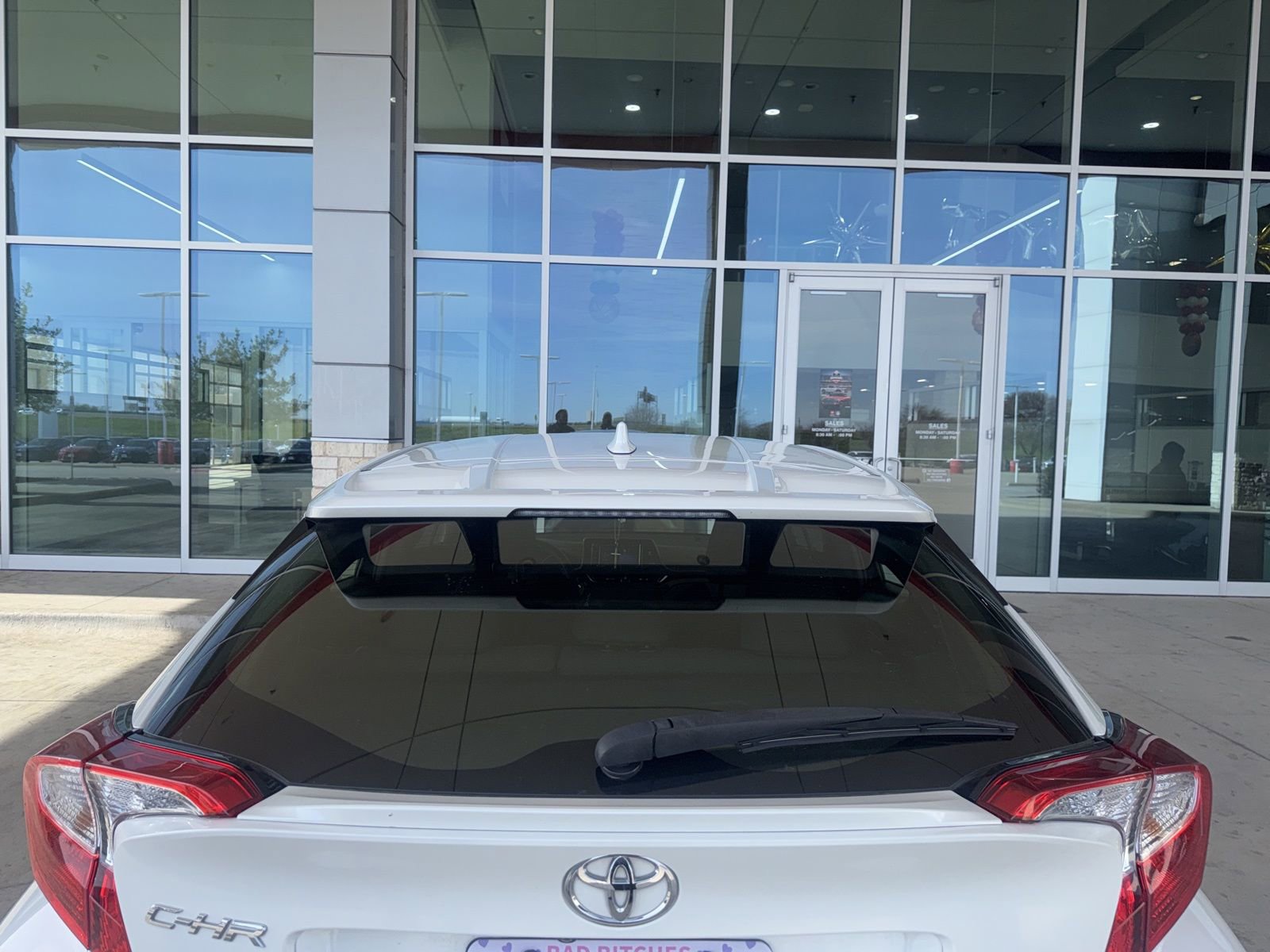 Used 2018 Toyota C-HR XLE image 14