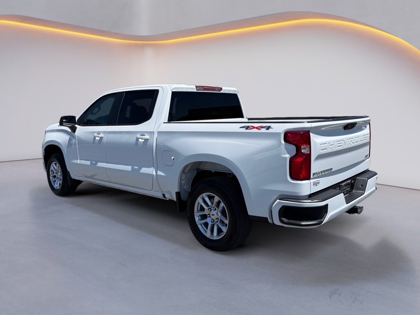 Used 2026 Chevrolet Silverado 1500 RST AWD/4WD image 5