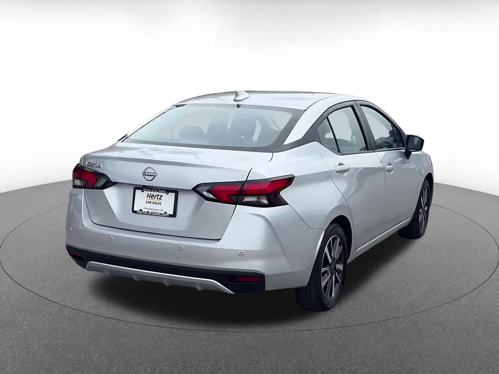 Used 2025 Nissan Versa SV FWD image 11