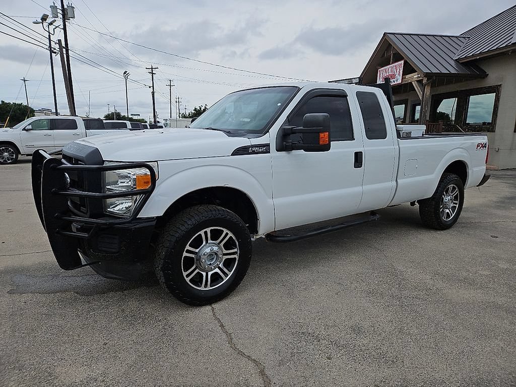 Used 2014 Ford F250 XL w/ Power Equipment Group AWD/4WD image 2