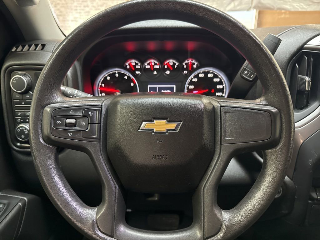 Used 2024 Chevrolet Silverado 2500 Custom w/ Custom Value Package image 21