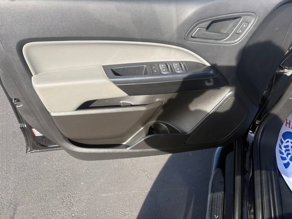 Used 2020 Chevrolet Colorado W/T w/ WT Convenience Package image 12