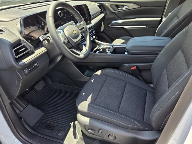 New 2026 Chevrolet Traverse LT w/ Driver Confidence Package AWD/4WD image 6