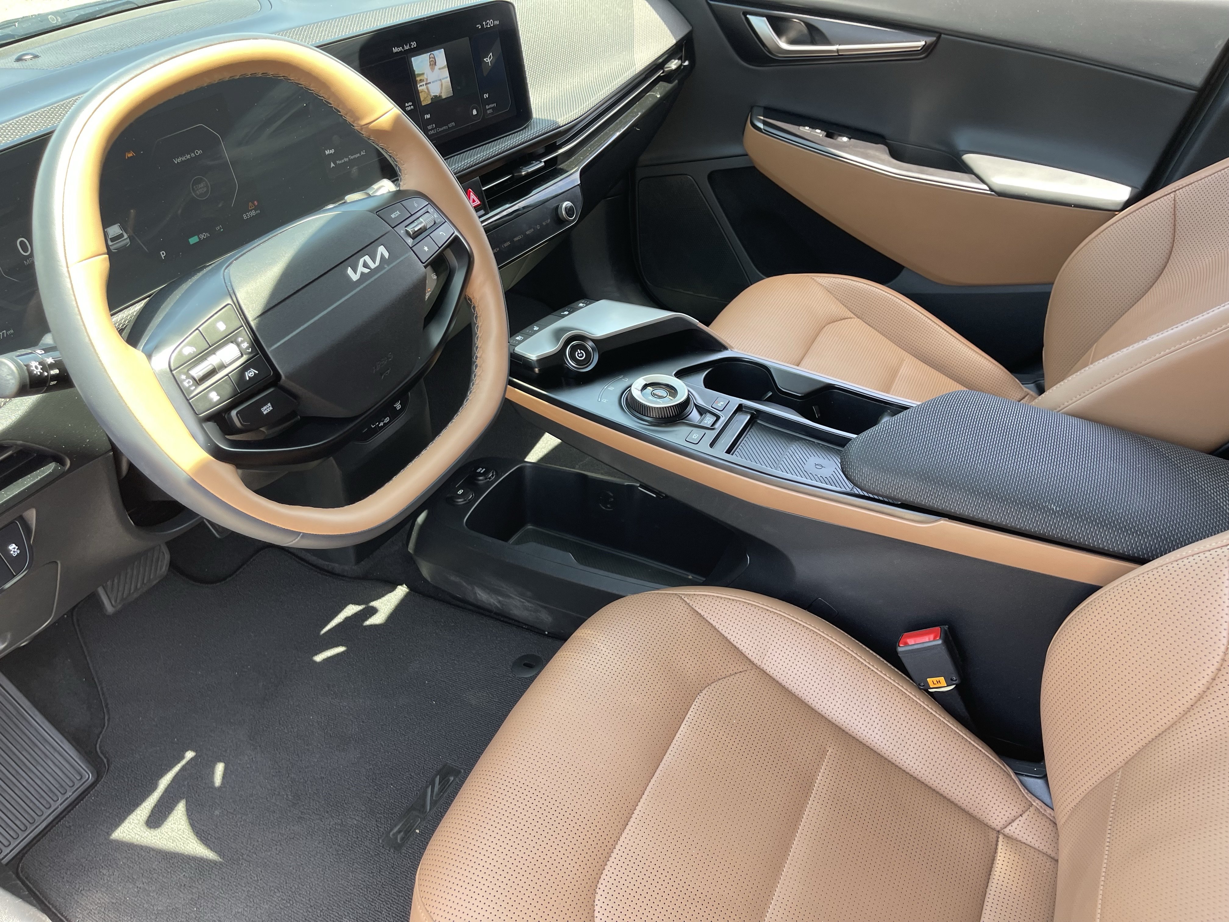 Certified 2025 Kia EV6 Wind RWD image 17