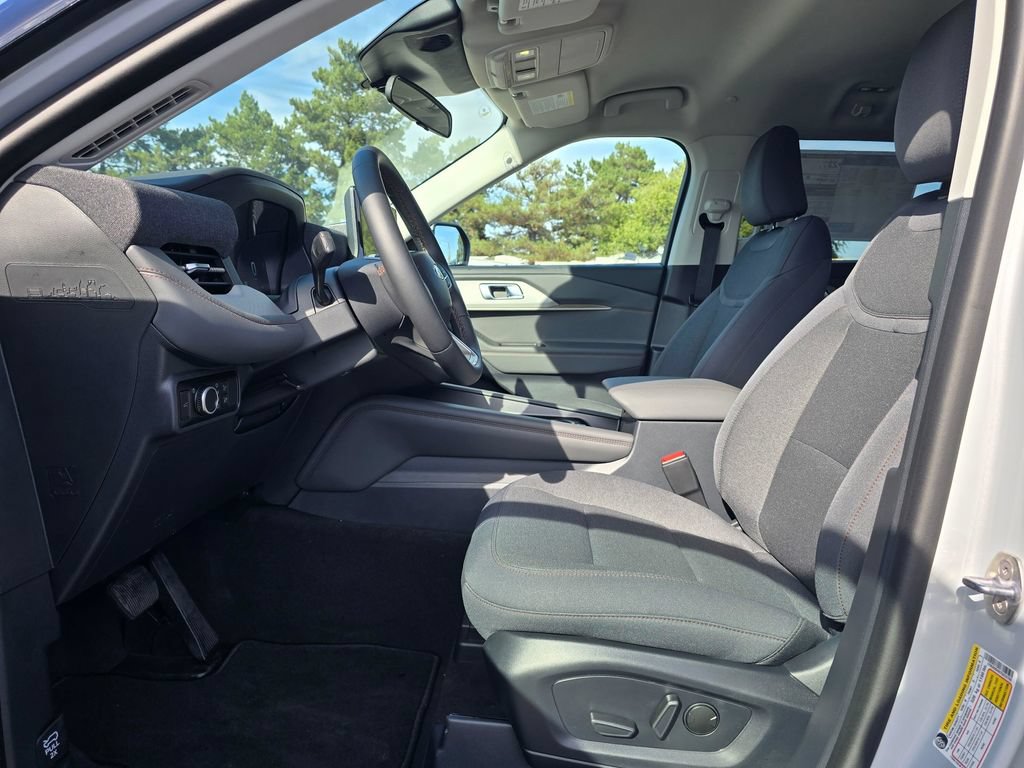 New 2026 Ford Explorer Active AWD/4WD image 10
