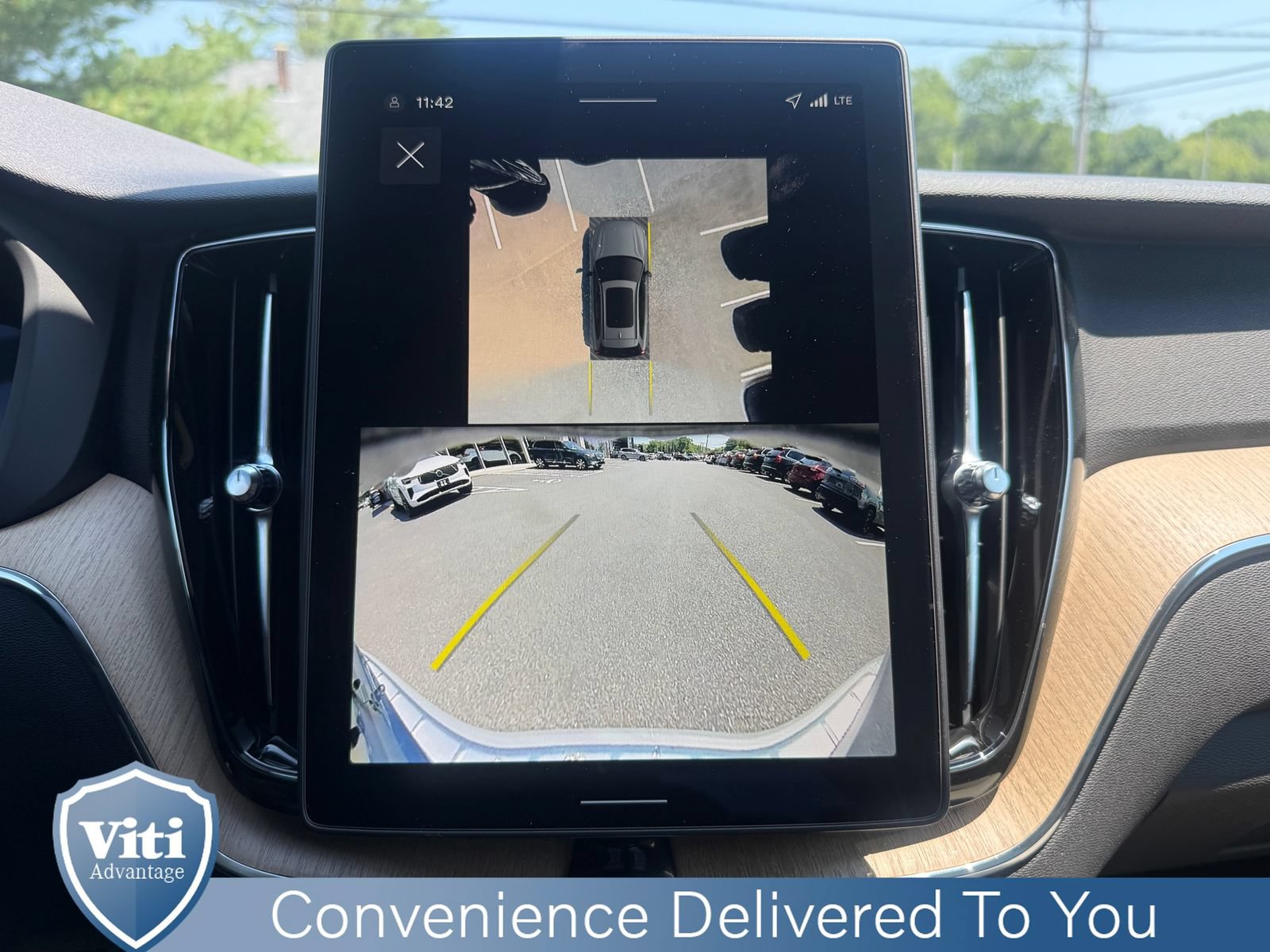 New 2026 Volvo XC60 B5 Plus w/ Protection Package Premier AWD/4WD image 16