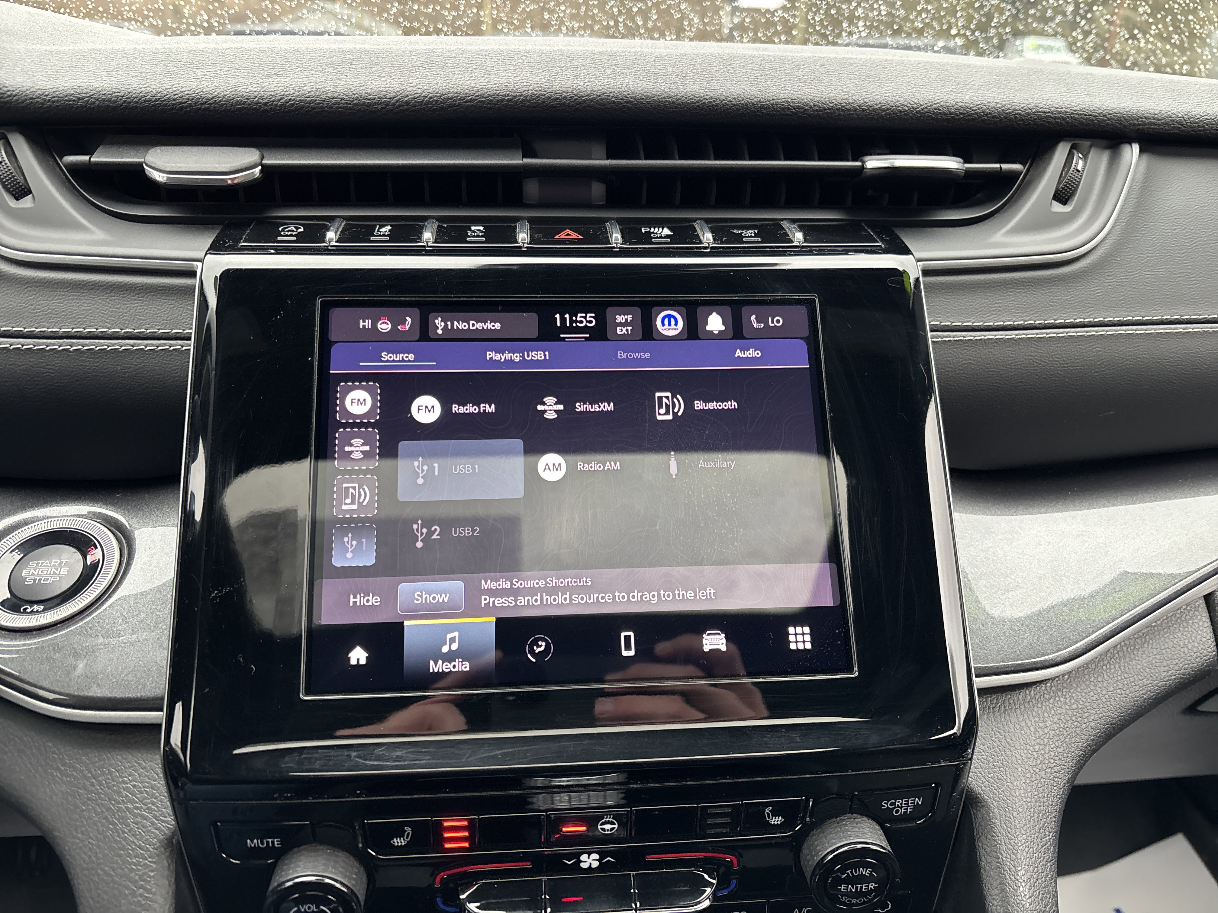 Used 2021 Jeep Grand Cherokee L Laredo image 28