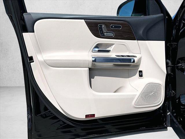 New 2026 Mercedes-Benz GLB 250 image 26