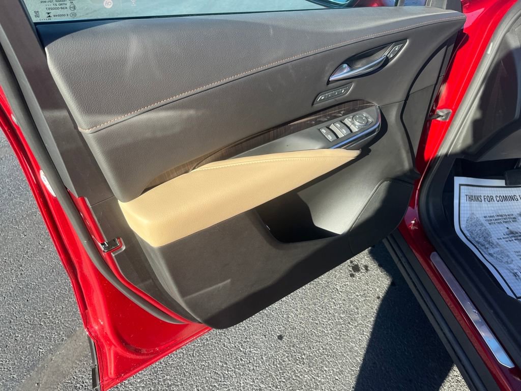 Used 2025 Cadillac XT4 Premium Luxury w/ Technology Package image 19