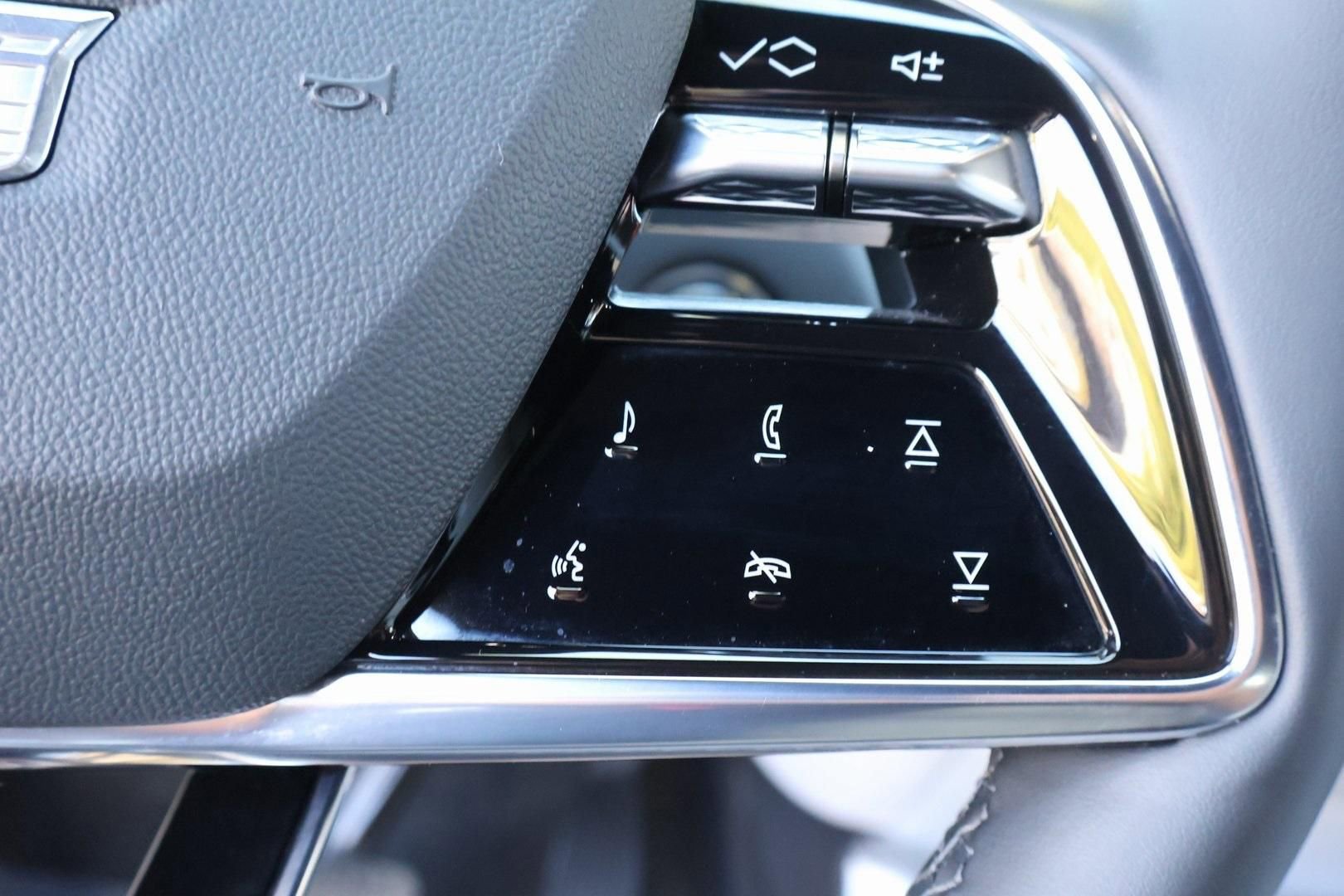 Certified 2023 Cadillac Lyriq 2WD image 20