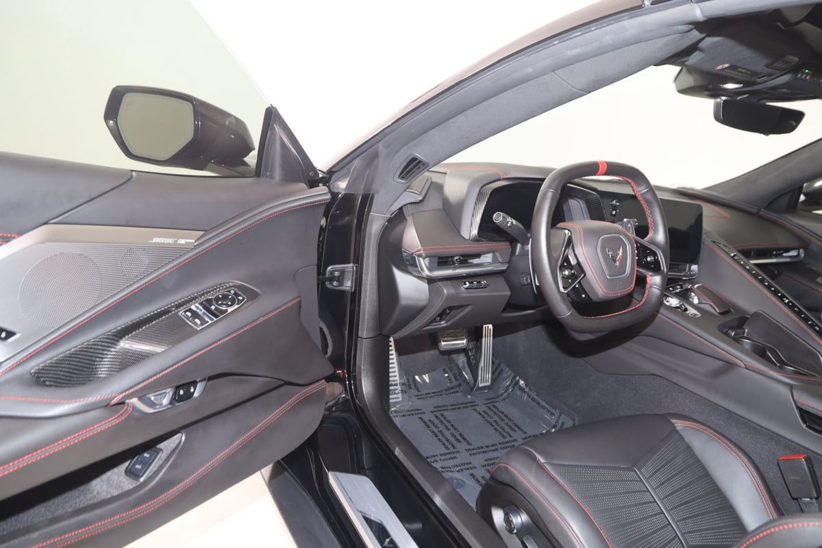 Used 2021 Chevrolet Corvette Stingray Premium Cpe w/ Z51 Performance Package RWD image 72
