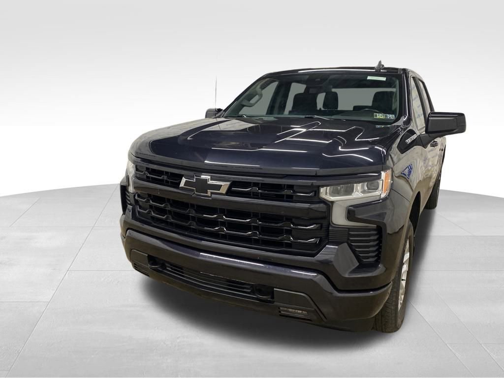 Used 2022 Chevrolet Silverado 1500 RST image 2