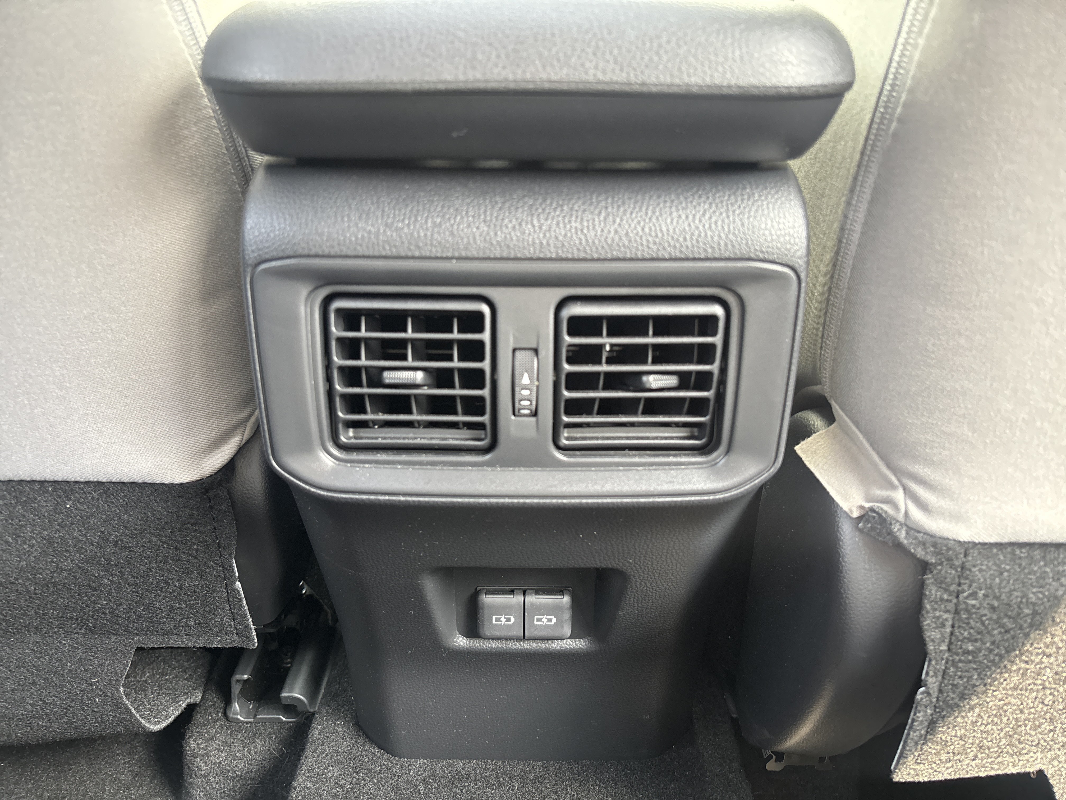 Used 2023 Toyota RAV4 XLE w/ Convenience Package AWD/4WD image 14