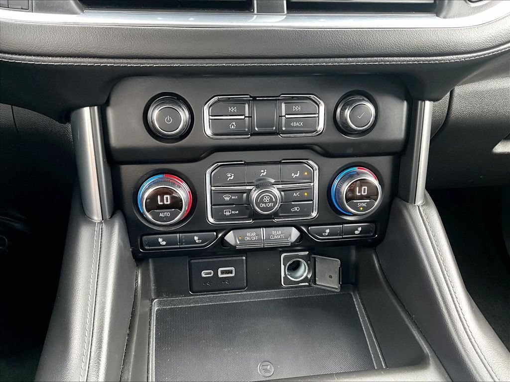 Used 2021 Chevrolet Tahoe Z71 w/ Z71 Signature Package AWD/4WD image 27