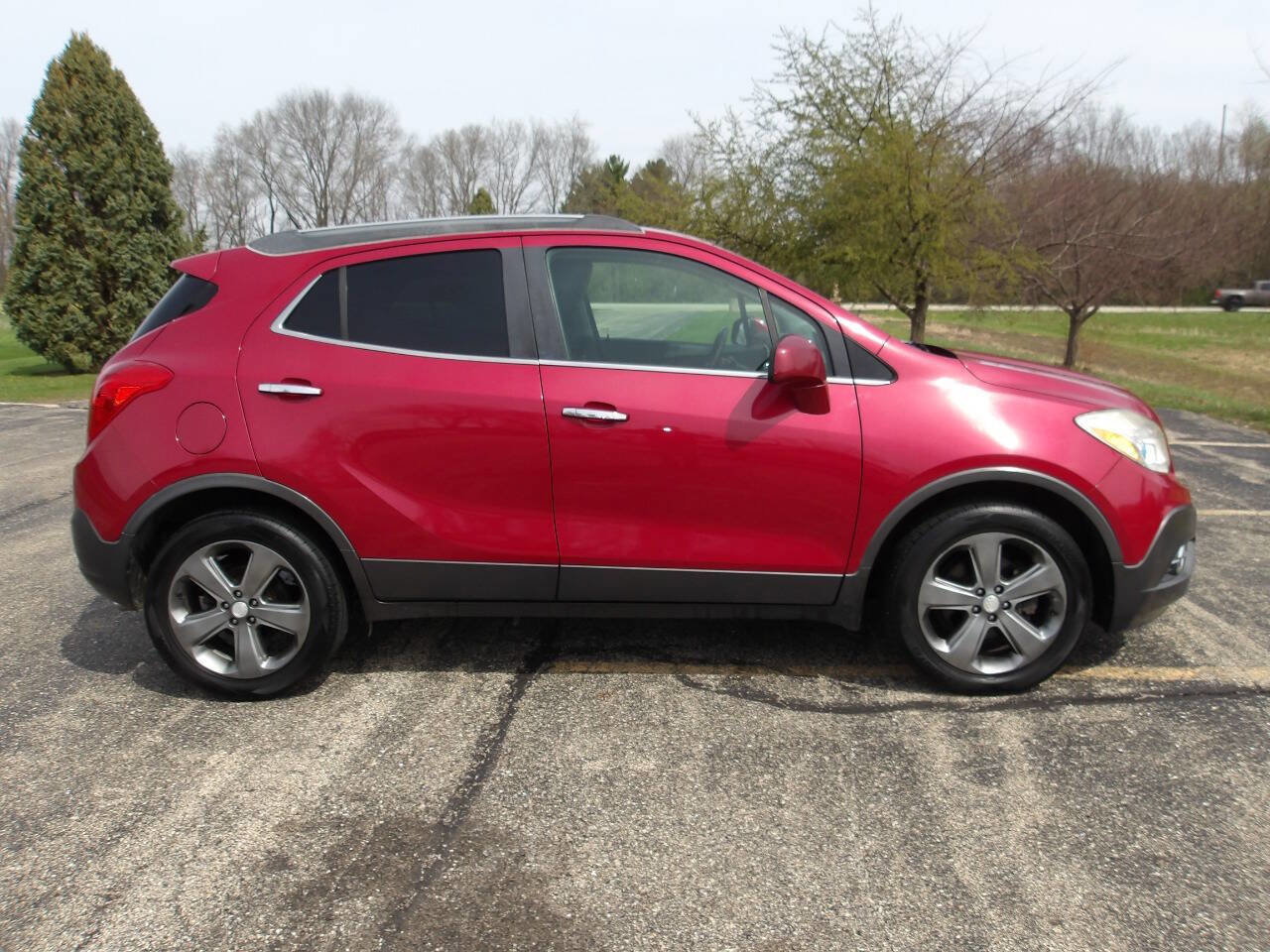 Used 2013 Buick Encore Convenience FWD image 2