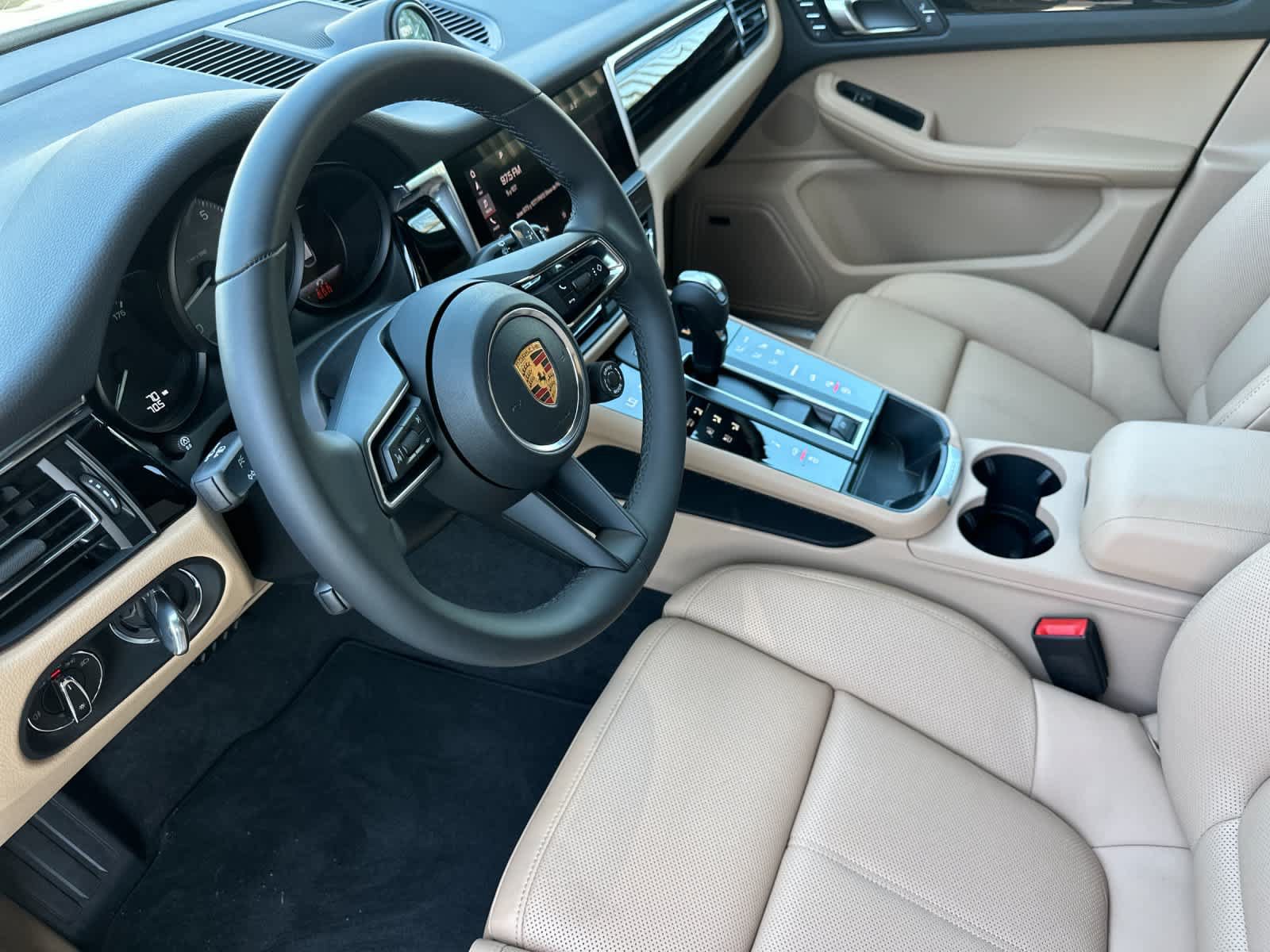 New 2026 Porsche Macan S AWD/4WD image 4