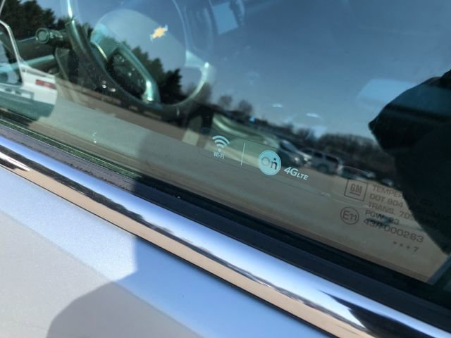 Used 2017 Chevrolet Traverse LT w/ Style and Technology Package image 8