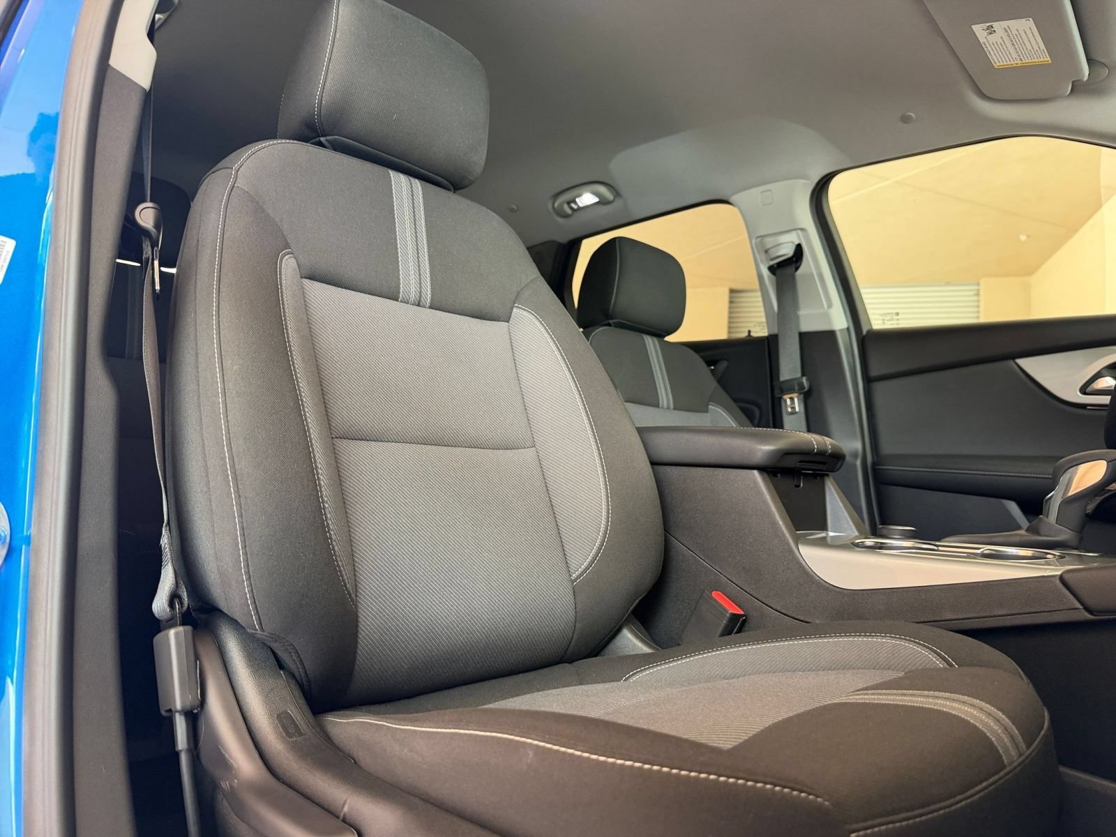 Used 2025 Chevrolet Blazer LT FWD image 31