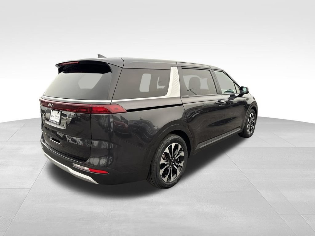 Certified 2024 Kia Carnival EX FWD image 7