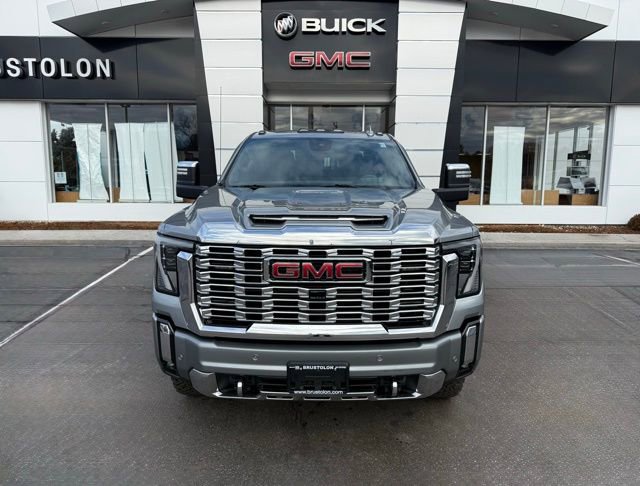 Used 2024 GMC Sierra 3500 Denali w/ Denali Reserve Package image 4