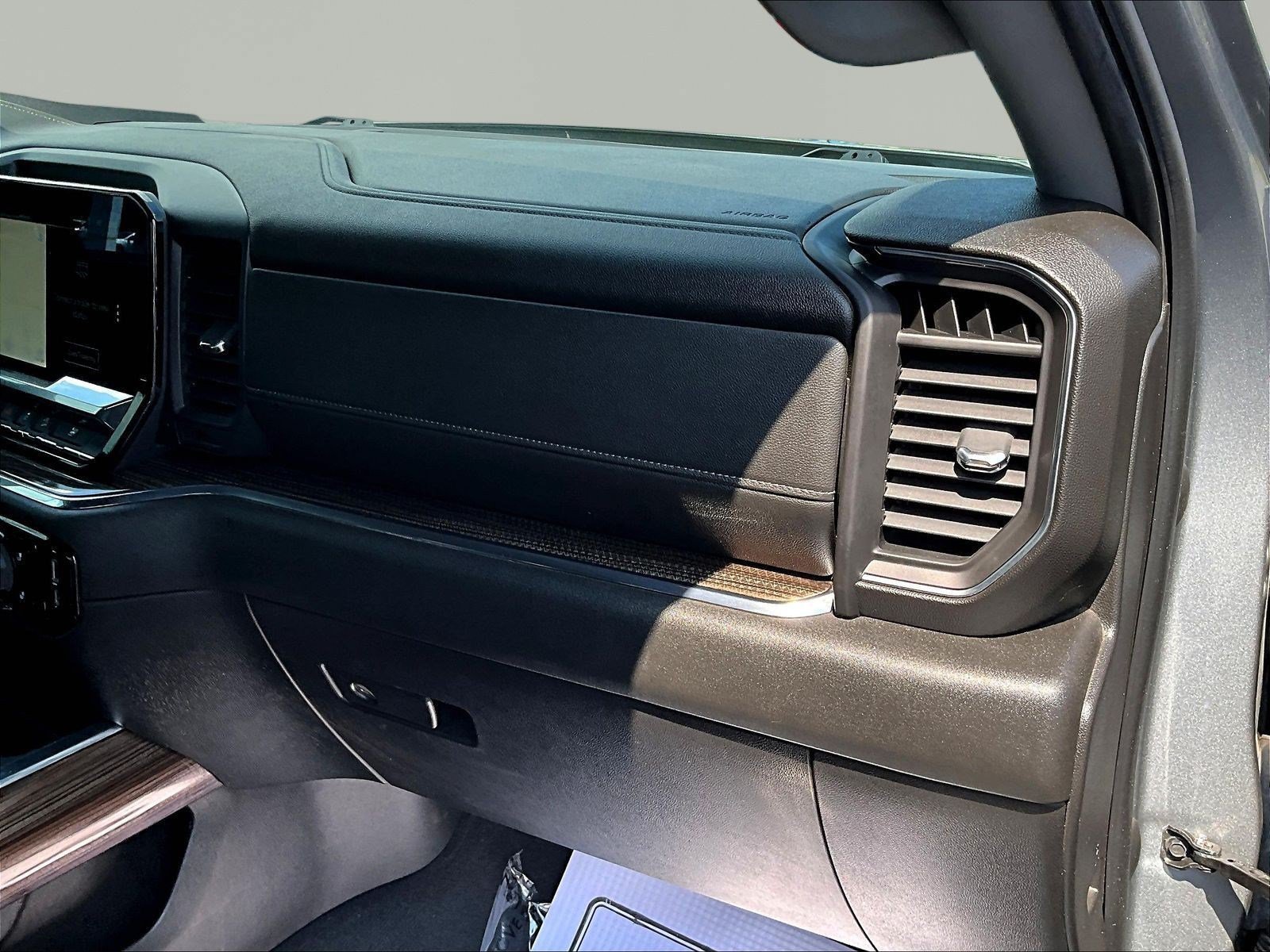 Used 2023 Chevrolet Silverado 1500 LT w/ Z71 Off-Road Package AWD/4WD image 26