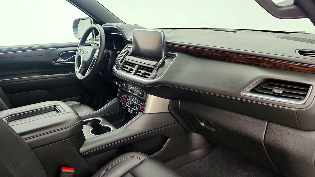 Used 2023 Chevrolet Tahoe Z71 w/ Luxury Package image 28