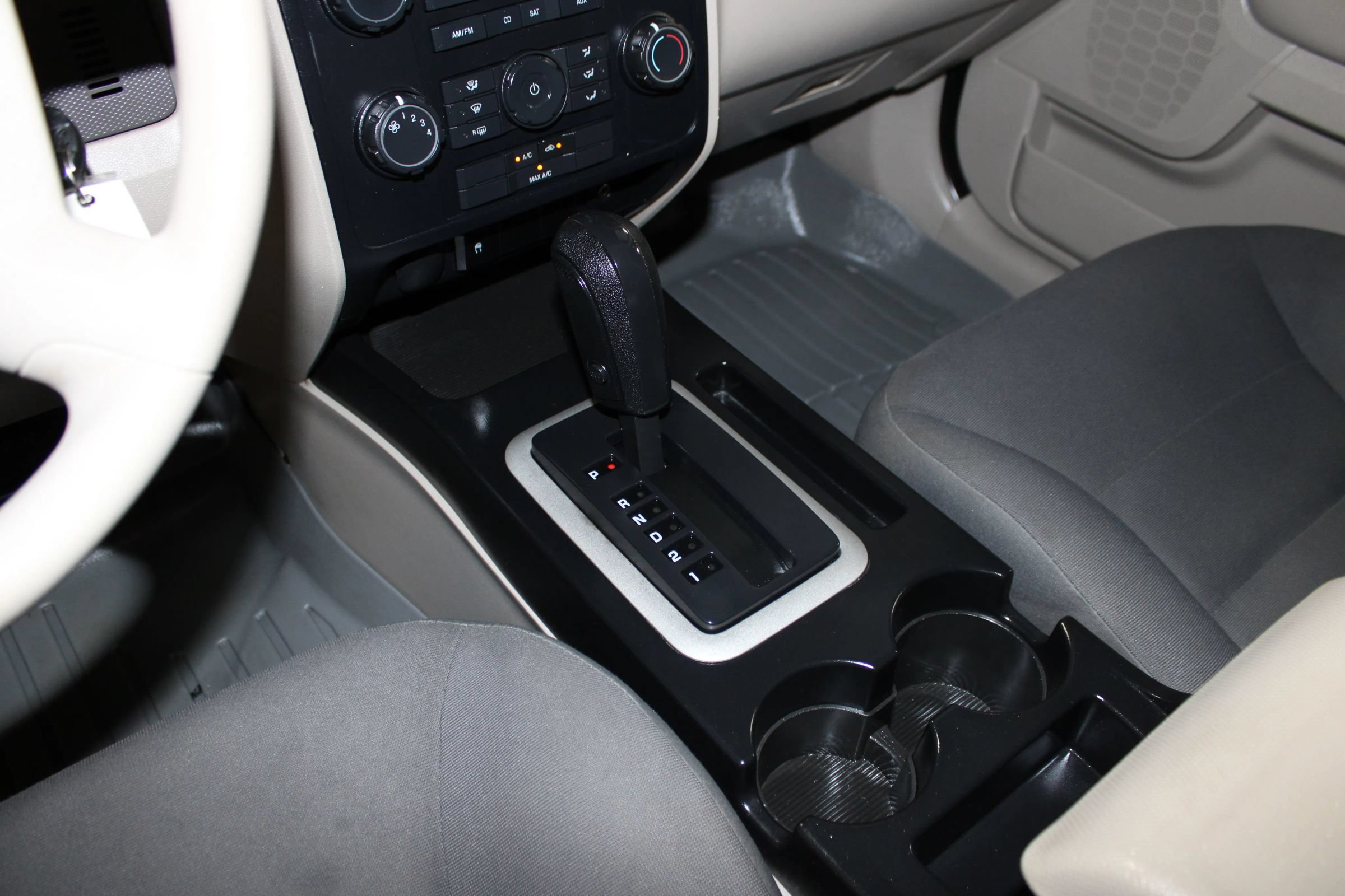 Used 2008 Ford Escape XLS FWD image 15