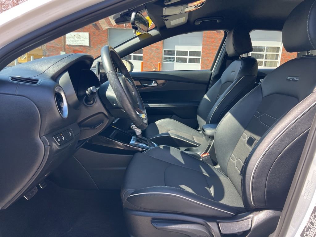Certified 2023 Kia Forte GT-Line image 14