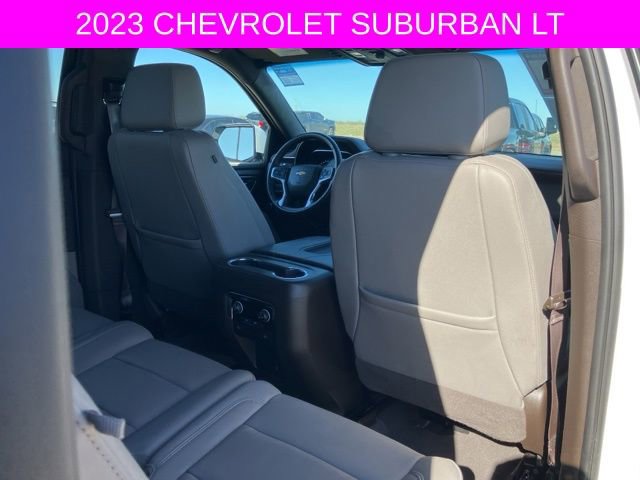 Used 2023 Chevrolet Suburban LT image 16