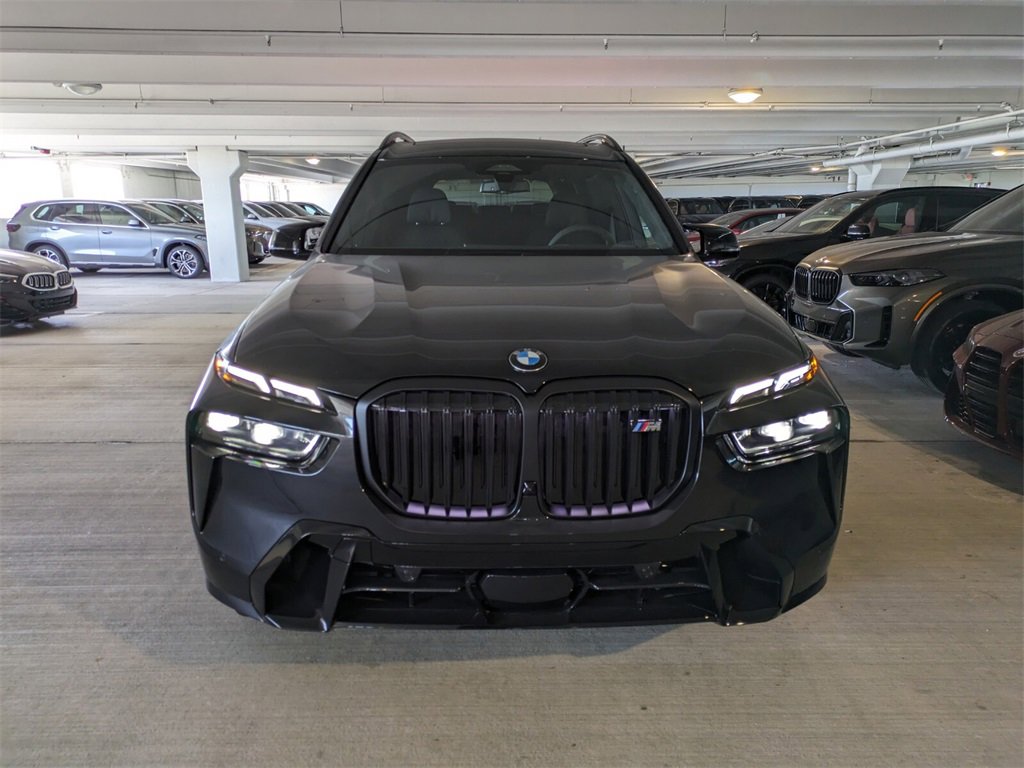 New 2026 BMW X7 M60i image 2