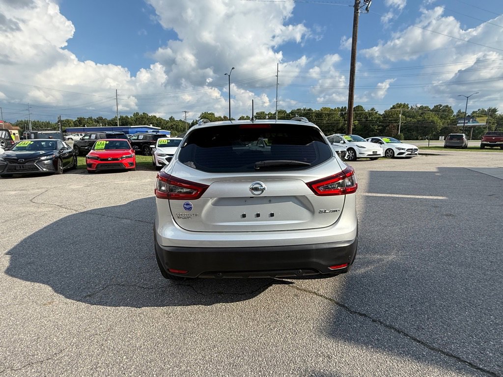 Used 2021 Nissan Rogue Sport SL w/ Premium Package image 4
