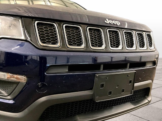 Used 2018 Jeep Compass Latitude w/ Popular Equipment Group AWD/4WD image 29