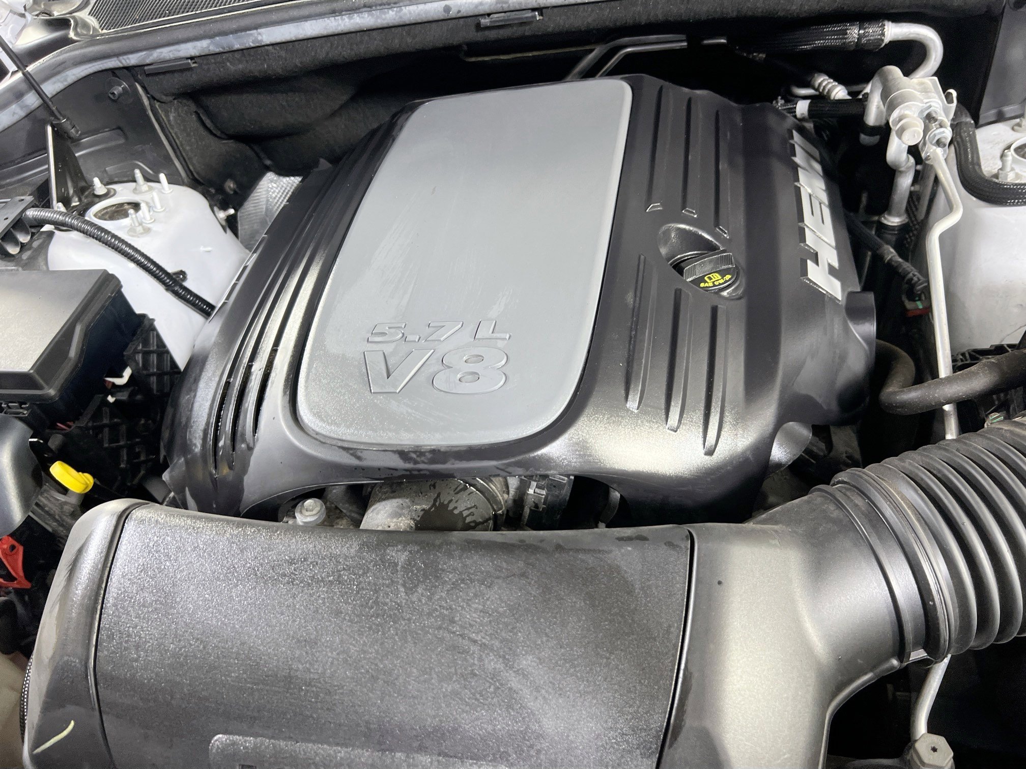 Used 2022 Dodge Durango R/T w/ Blacktop Package image 32