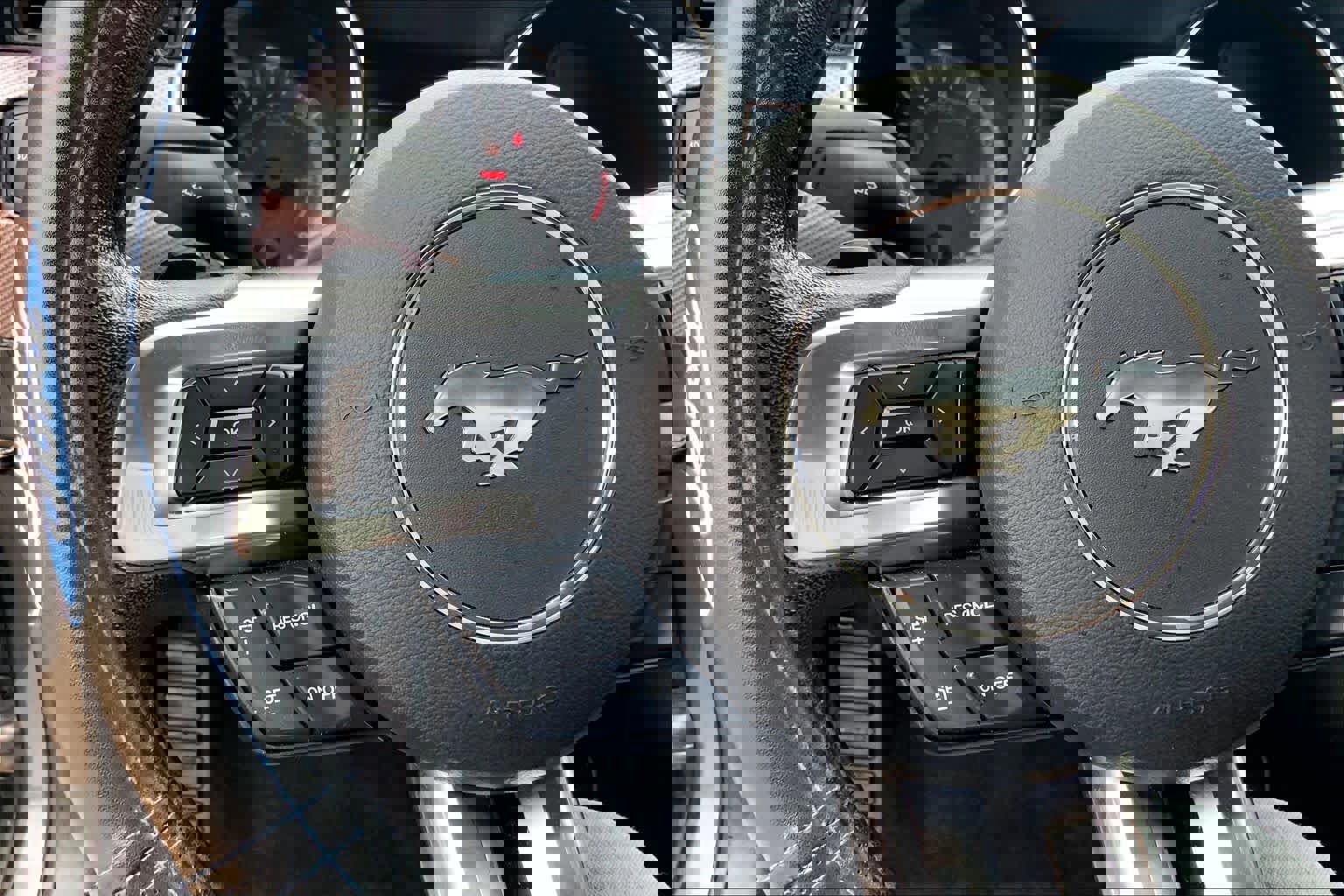 Used 2017 Ford Mustang Coupe RWD image 20