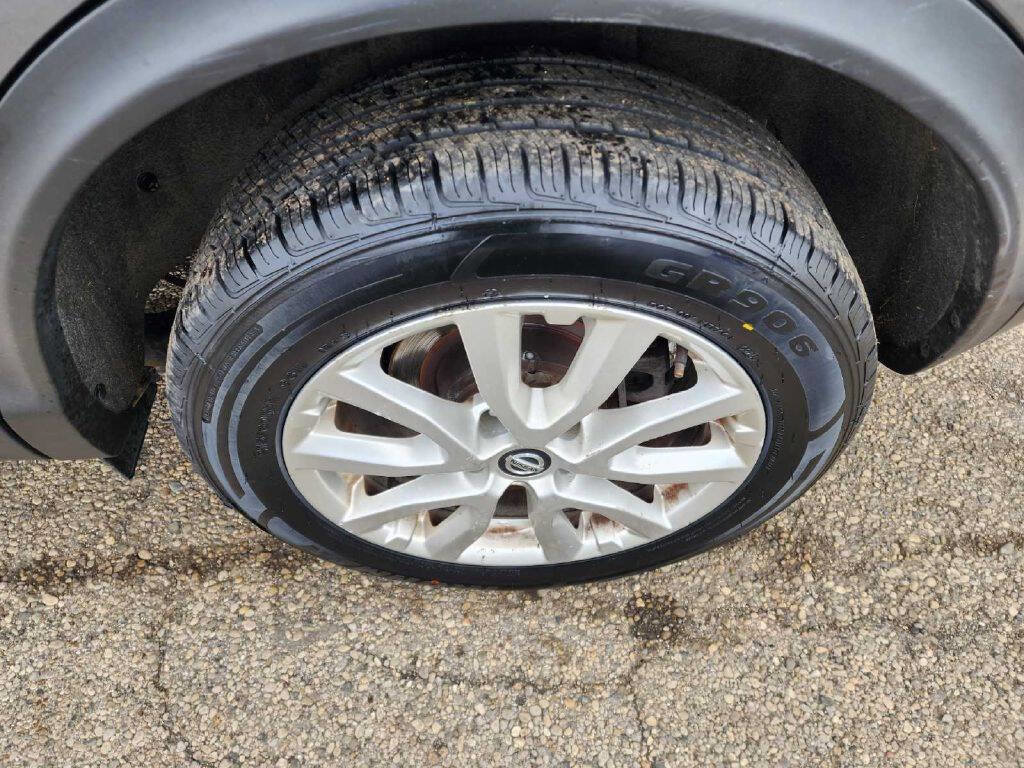 Used 2021 Nissan Rogue Sport S image 18