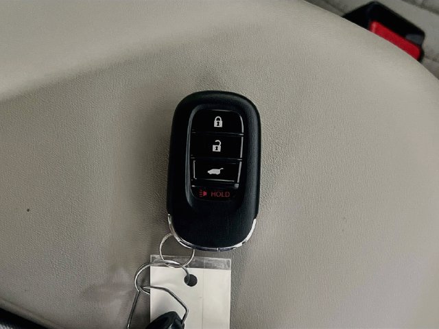 Used 2027 Honda HR-V LX image 33