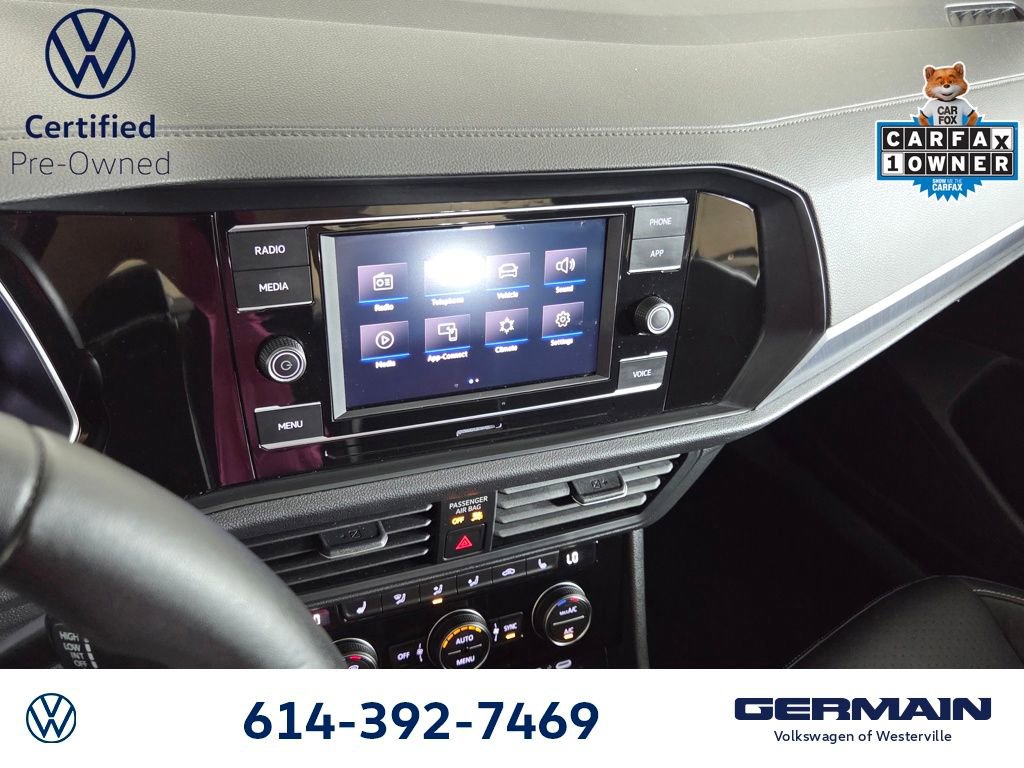 Used 2024 Volkswagen Jetta SE w/ Panoramic Sunroof Package FWD image 23
