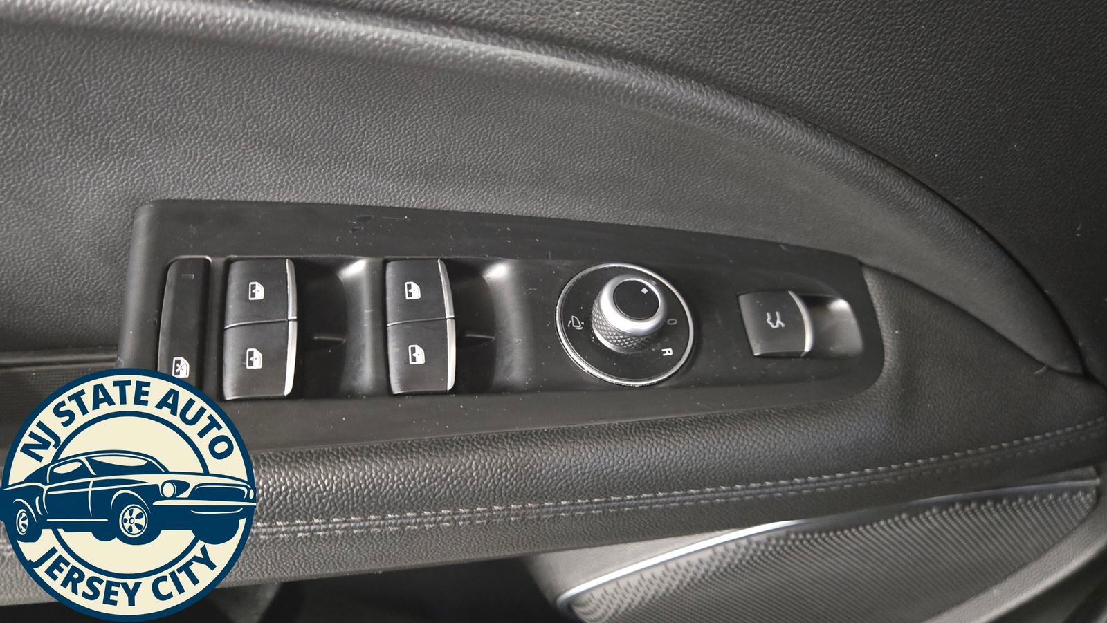 Used 2022 Alfa Romeo Stelvio Sprint image 24